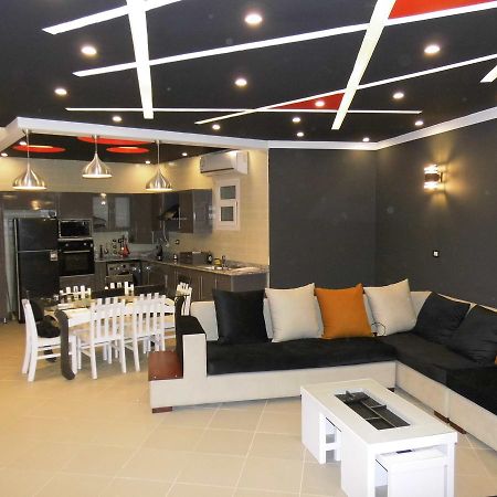 Three-Bedroom Apartment At Louly Beach Resort ไอน์ ซกนา ภายนอก รูปภาพ