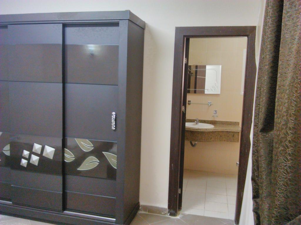 Three-Bedroom Apartment At Louly Beach Resort ไอน์ ซกนา ห้อง รูปภาพ