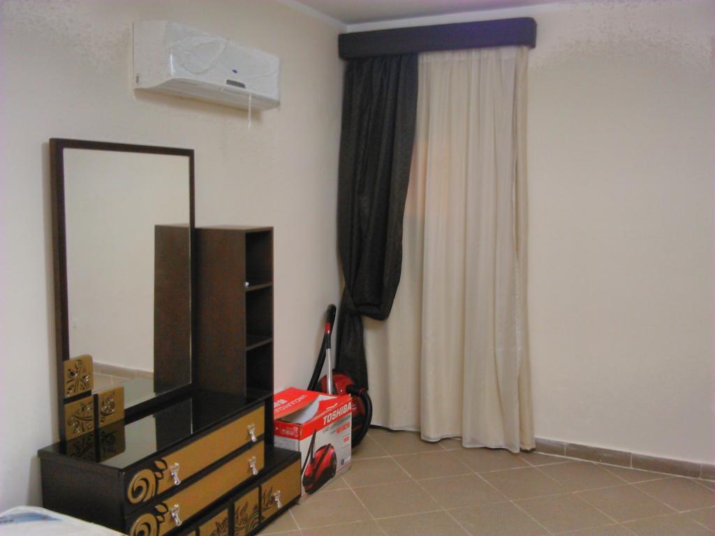 Three-Bedroom Apartment At Louly Beach Resort ไอน์ ซกนา ห้อง รูปภาพ