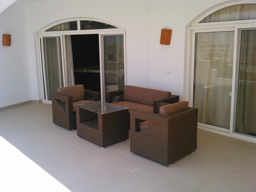 Three-Bedroom Apartment At Louly Beach Resort ไอน์ ซกนา ห้อง รูปภาพ