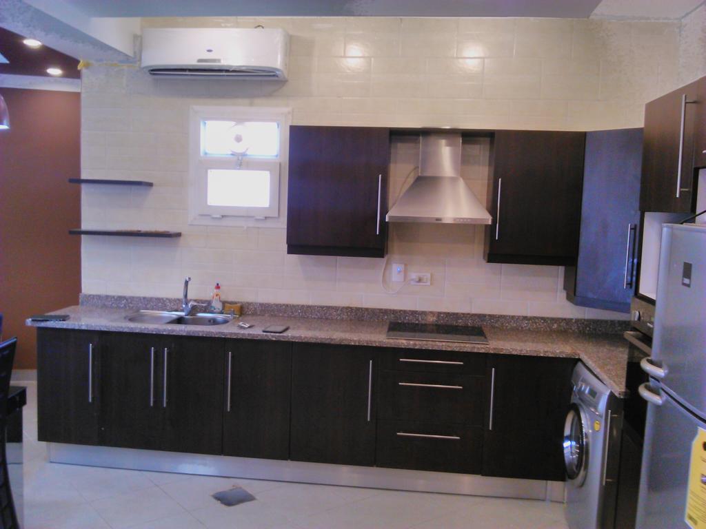 Three-Bedroom Apartment At Louly Beach Resort ไอน์ ซกนา ห้อง รูปภาพ