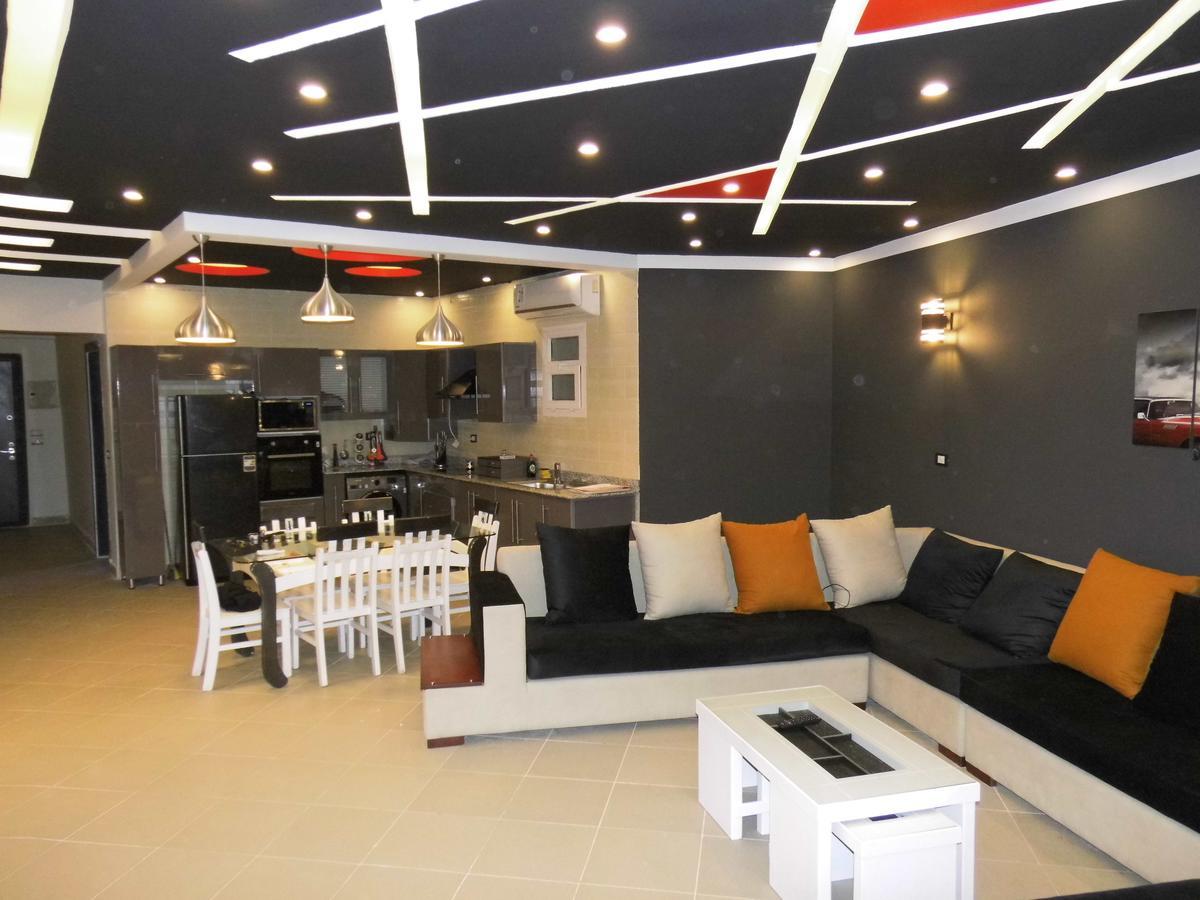 Three-Bedroom Apartment At Louly Beach Resort ไอน์ ซกนา ภายนอก รูปภาพ